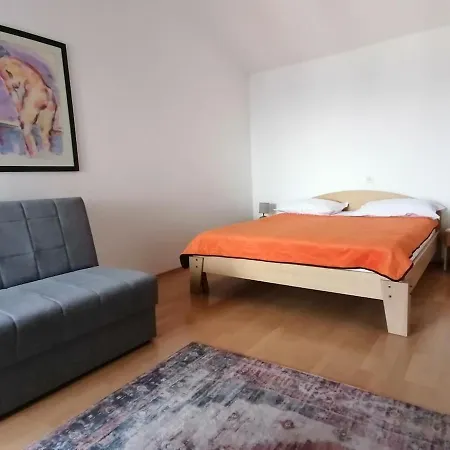Jelena For 3 Persons, 300m From Apartment