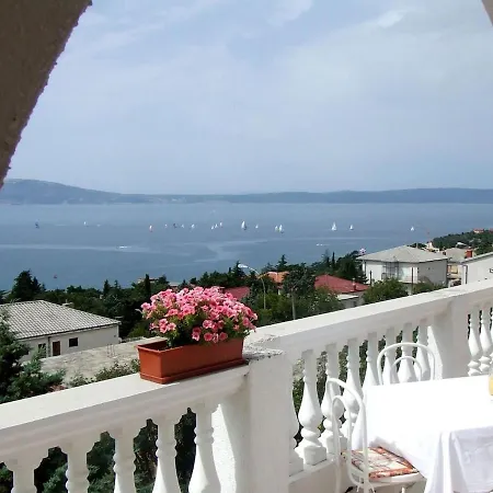 Apartment Jelena For 3 Persons, 300m From Novi Vinodolski
