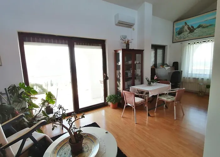 Appartamento Jelena For 3 Persons, 300m From *