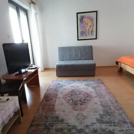 Jelena For 3 Persons, 300m From 公寓